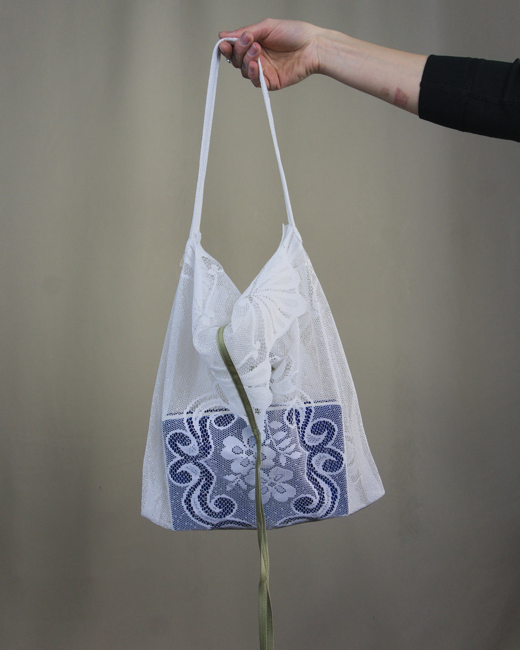 Lace tote bag