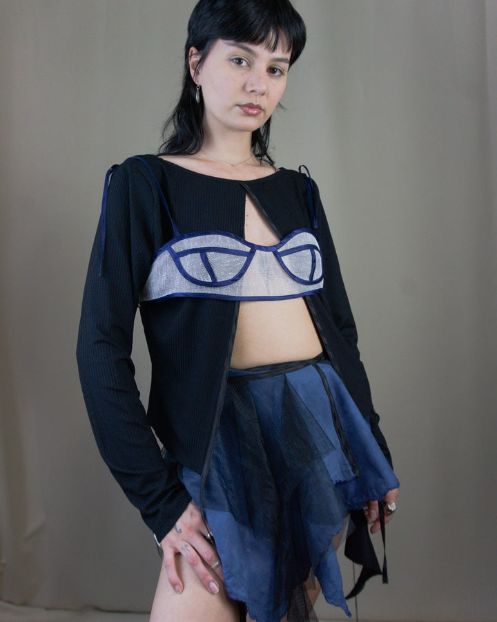 Black split top