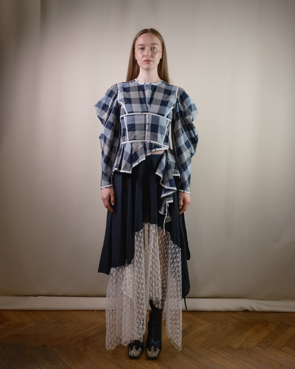 Chequered puffy sleeves blouse