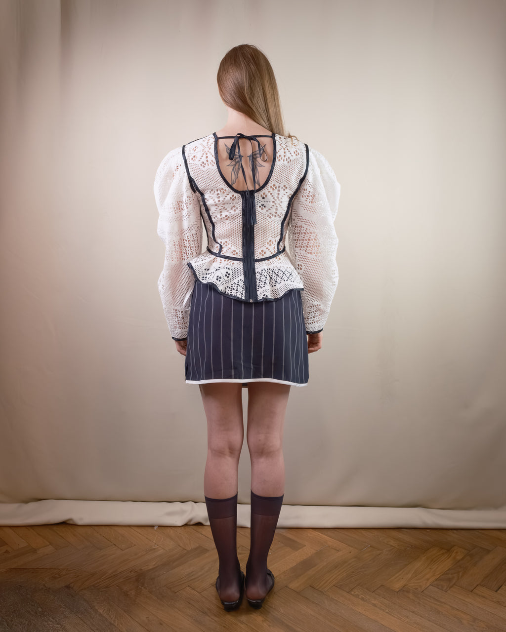 White lace puffy sleeves blouse