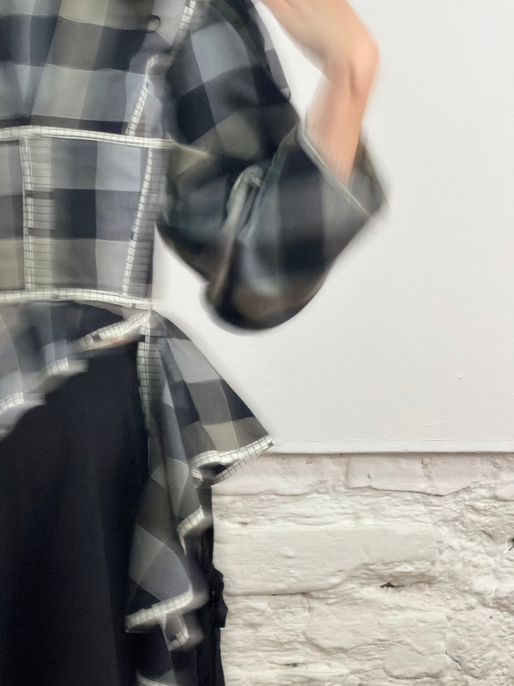 Chequered puffy sleeves blouse