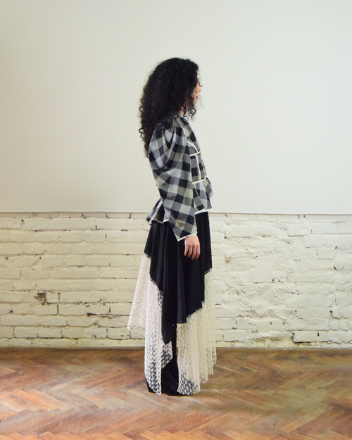 Chequered puffy sleeves blouse